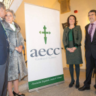 Josefa García Cirac, y el alcalde de Benavente, Saturnino Mañanes, inauguran el X Congreso Oncológico Ciudad de Benavente.