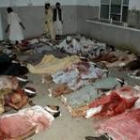 Cuerpos de los suníes muertos en el atentado en Multan