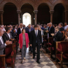 Los presidentes de la Generalitat, Carles Puigdemont, y del Parlament, Carme Forcadell, en el acto municipalista a favor del referéndum, en el paraninfo de la Universitat de Barcelona.