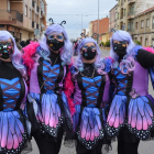 Un grupo de ninfas que no quisieron perderse ayer el Gran Desfile de Carnaval de Santa María del Páramo. MEDINA