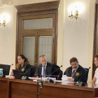 Fiscal, abogados y acusado, en la sesión de ayer. MAZ