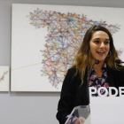 Noelia Vera, portavoz de Podemos, analiza anoche los resultados de Cataluña.