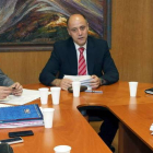 Constitución de la mesa de negociación, ayer, en Valladolid.
