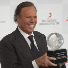 Julio Iglesias participa junto a autores y artistas en la promoción del Xacobeo. WILL OLIVER