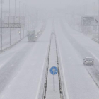La niebla y la nieve complican el tráfico en varias carreteras de montaña de la provincia