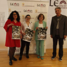 Sandra Llamas, Cristina Barrientos, Evelia Fernández y Toño Benavides presentaron la Feria del Libro en el Salón de los Reyes. RAMIR0