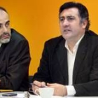 Joan Puigcercós (d), junto al cabeza de lista por Barcelona, Joan Ridao