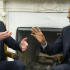Arseni Yatseniuk y Barack Obama, durante el encuentro que han mantenido en la Casa Blanca, este miércoles.