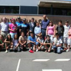 Ramón Ledesma, Francisco Fernánez y José Antonio Díez, junto a los niños premiados.