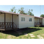 Los nuevos bungalós instalados recientemente en el cámping municipal de Sahagún