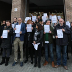 Concentración de protesta a la puerta de los juzgados. L. D. M.