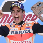 Marc Márquez celebra su último triunfo en Aragón