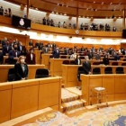 Minuto de silencio por el fallecimiento del senador Miguel José Aubà Fleix durante el pleno del Senado. JAVIER LIZON