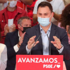 Cendón dijo que el PP dejó a muchos «humildes detrás». ANA F. BARREDO