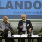 Luis Mateo Díez, Juan Pedro Aparicio y José María Merino. R. P. VIECO