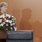 Angela Merkel, antes del inicio de la reunión del consejo de ministros en la Cancillería en Berlín.