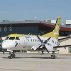 Imagen de uno de los aviones de la compañía Good Fly en el aeropuerto de Burgos.