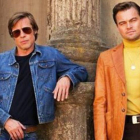 Brad Pitt y Leonardo DiCaprio, en una imagen en el set de rodaje que circula por internet