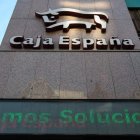 Una de las oficinas de Caja España, antes de la fusión con Caja Duero.