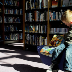 Fotografía de archivo de un niño leyendo un libro. PUBLICDOMAINPICTURES/PIXABAY
