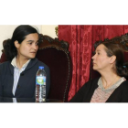 Triana mira a su madre tras escuchar el veredicto de culpabilidad