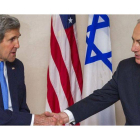 John Kerry y Benjamín Netanyahu, durante su encuentro en Jerusalem.