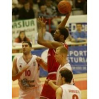 Reid, ya integrado en el juego de León, debe aportar su calidad en la zona