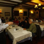 Antonio Gómez y David Merayo dirigieron anoche la cata en El Nuevo Racimo de Oro.