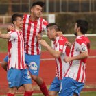 Los rojiblancos celebran el primer gol marcado por José que abría el camino del triunfo. L. DE LA MATA