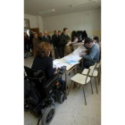 Imagen de una mesa electoral constituida en un colegio el 14-M