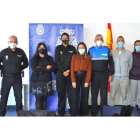 Reunión mantenida ayer por miembros de la Policía Nacional, Policía Local y del consistorio. DL