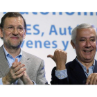 Mariano Rajoy y Javier Arenas en el mitin que dieron ayer en Málaga.