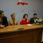 Fátima López Placer junto a los tres diputados provinciales del Bierzo, ayer en la sede del PP