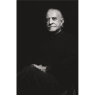 Fotografía de José María Merino tomada por el fotógrafo Amando Casado para las imágenes de autores leoneses para el libro 'Palabras Luz Materia' donde cada escritor se 'autorretrata' por medio de la palabra.