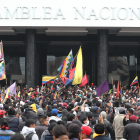 Indígenas toman la Asamblea Nacional de Ecuador al grito de "¡fuera Moreno!"