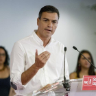 El secretario general del PSOE, Pedro Sánchez, abre su curso político en Badajoz en un acto público en el que ha estado acompañado por el secretario general del PSOE extremeño y presidente de la Junta de Extremadura, Guillermo Fernández Vara.