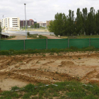 Vista de cómo el vial queda interrumpido por el yacimiento.