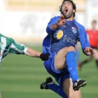 Ramírez (d) encabeza la tabla de goleadores leoneses en Tercera