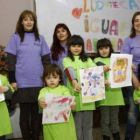 Niñas y niños y monitoras participantes en el taller igualitario de Isadora Duncan.