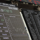 Un monitor del principal indicador de la Bolsa española, el Ibex 35.