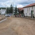 Los vecinos solicitan que se rehaga el trazado de las obras en la calle La Carretera