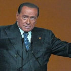 Berlusconi, durante el congreso del Partido de la Libertad donde se produjo la escisión en Roma, ayer.