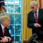 Donald Trump y John Kelly, en el Despacho Oval.