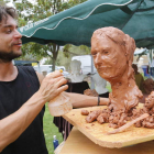 La feria, que este año celebra su cuarta edición, se convirtió en punto de encuentro para artesanos de toda España