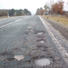 El mal estado de las carreteras requiere grandes inversiones el próximo año. DL