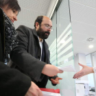 Agure Bilbao y Santiago Ordóñez, ayer en la Fiscalía.