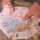 Billetes de euros, recién salidos de la Fábrica de la Moneda y Timbre.
