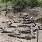 Se han encontrado fragmentos de cerámica y objetos de bronce en lo que fue Tambora