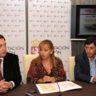 Marcos Martínez, Isabel Carrasco y Jaime González, durante la presentación de la web.