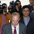 El juez instructor del 'caso Nóos', José Castro, a su entrada en los juzgados.